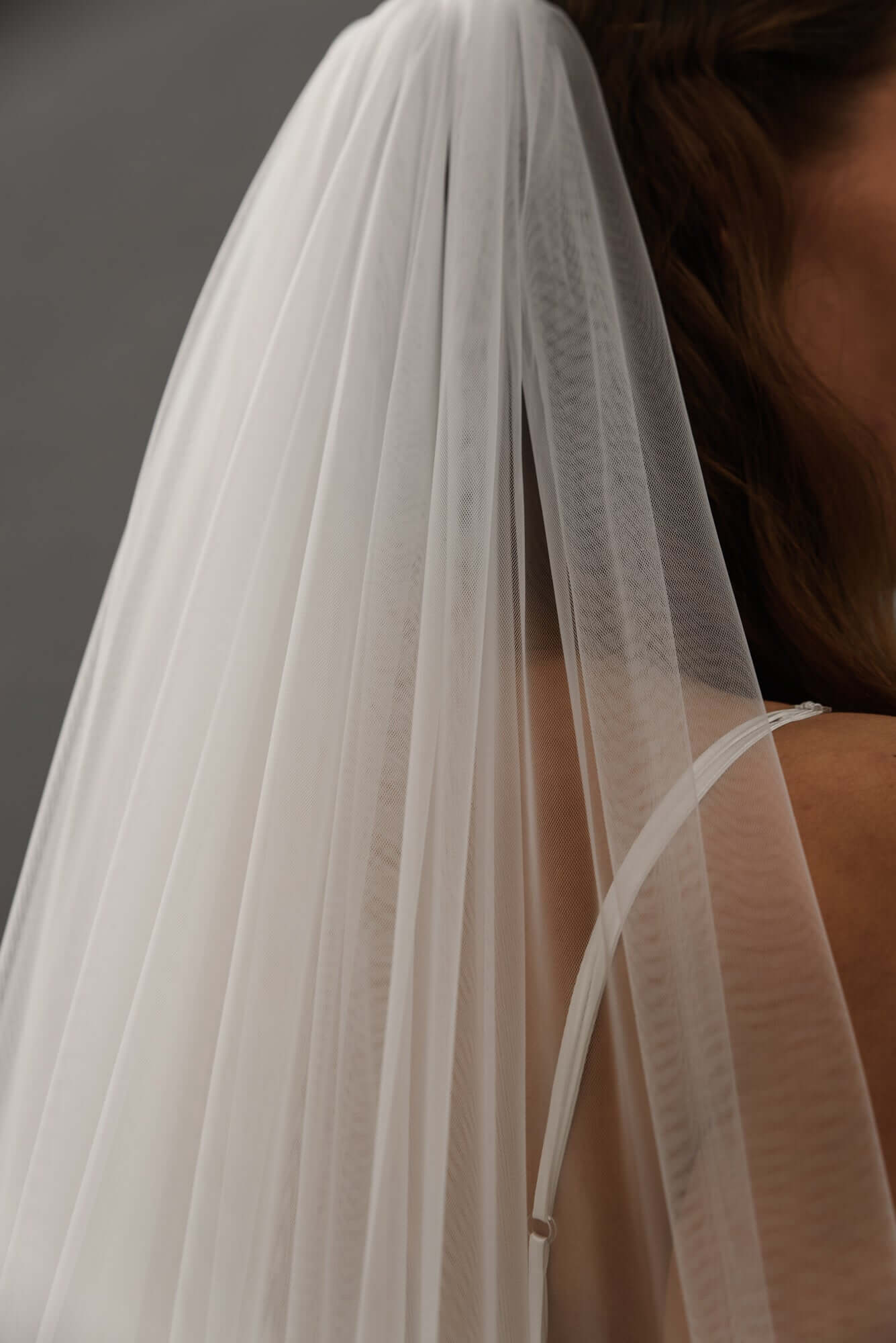 Exquisite Off-White Tulle Floral Bridal Veil3D flowers,bridal veil,off-white veil,tulle veil,wedding veilCBB Market