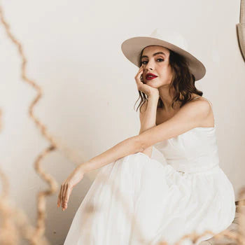Elegant Wool Bridal HatCBB Market