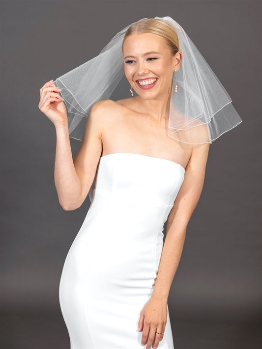 Short Two Tier Pencil Edge Shoulder Length Bridal Veil - Wholesale Flyaway Veil 15.5"/18"