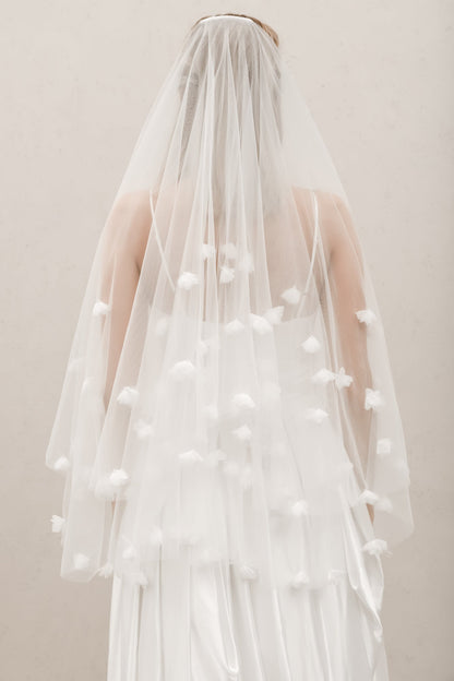 Floral Veil V007 Off Whitebridal veil,floral veil,heirloom bridal company,off white veil,wedding veilCBB Market