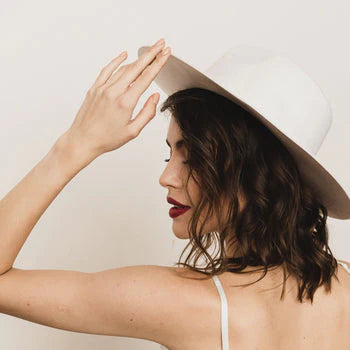 Elegant Wool Bridal HatCBB Market
